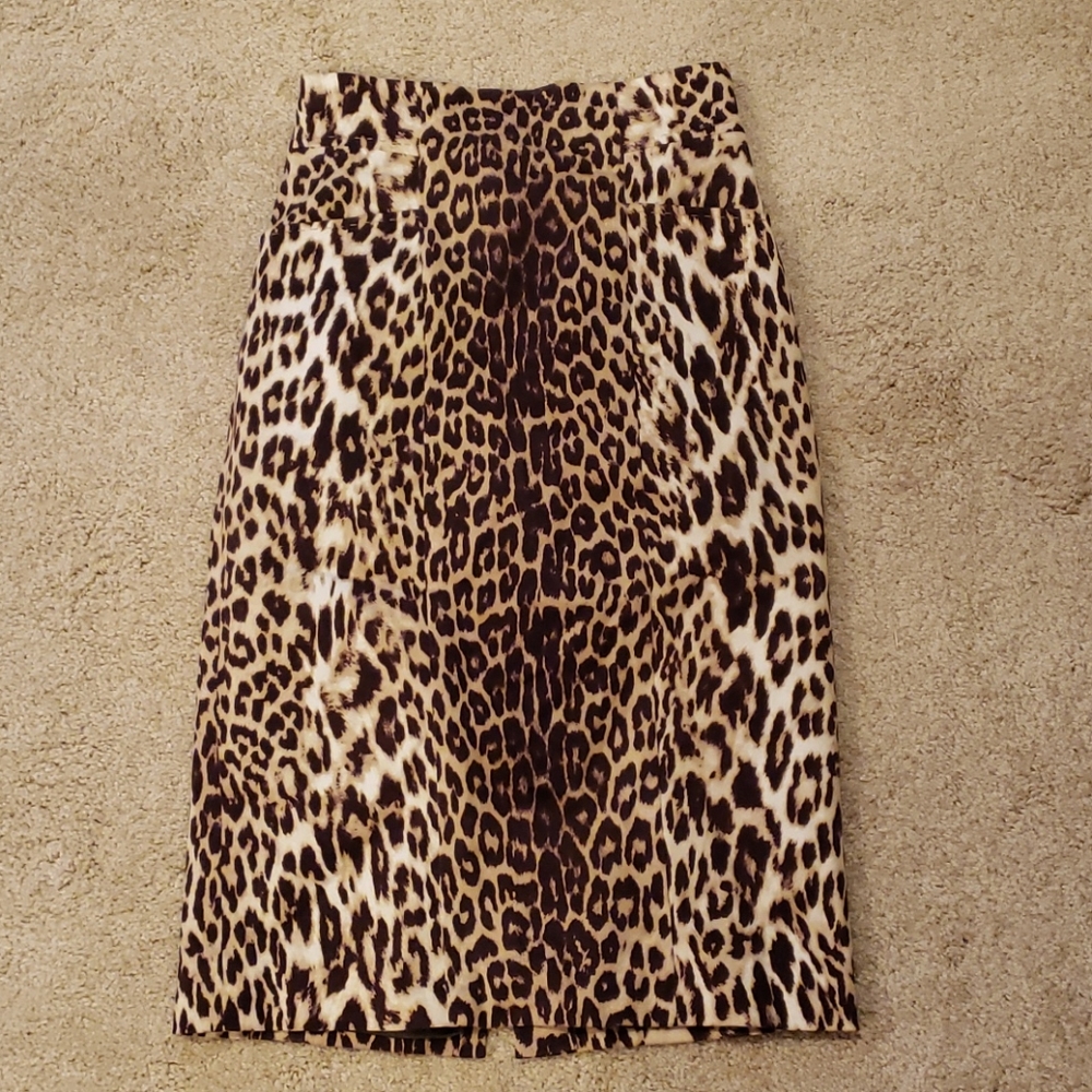 Leopard pencil skirt